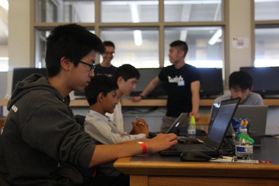 Lynbrook hosts first ever hackathon