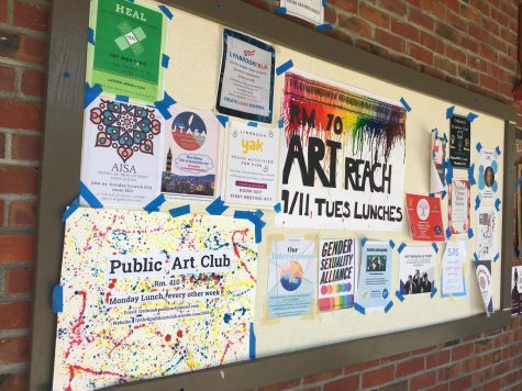 Students learn about clubs at Club Info Day