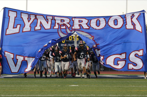 Lynbrook Football Plays Marina High School