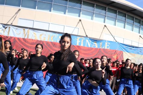 Homecoming: Senior Skit 19-20