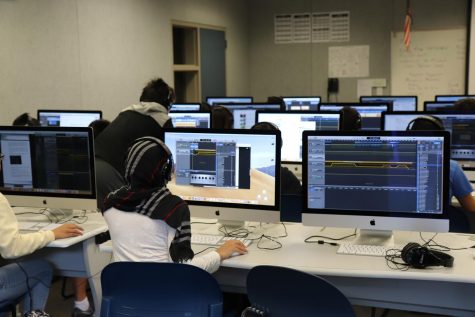 New Music Genesis class pushes the boundaries of music education