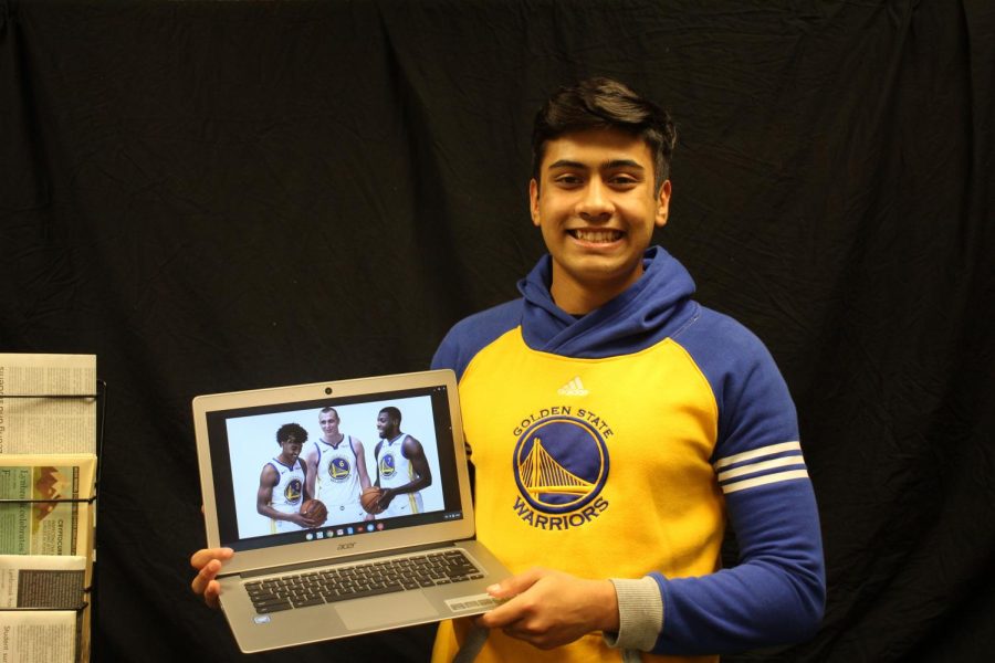 Writer Ron Aich shares his love for watching the Warriors. 