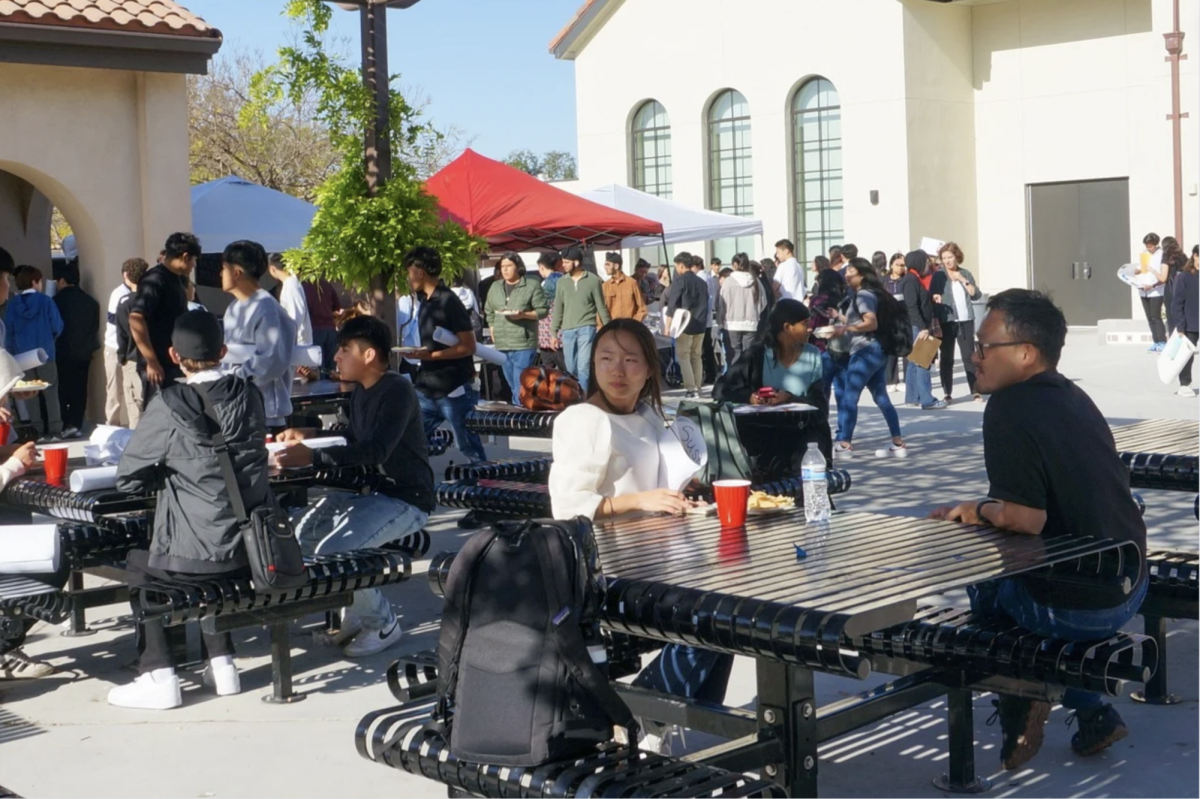 ELD speech participants have dinner together before the FUHSD speech contest. 

Photo used with Permission from Emily Hong