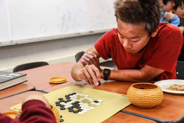 Go Club tournament tests strategy and wit